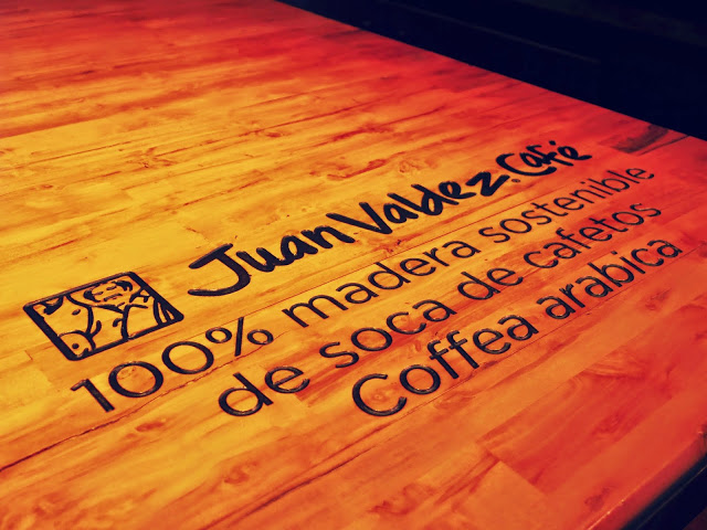 コロンビア ボゴタで一番オシャレな Juan Valdez Cafe でコーヒーを堪能する El Mundo
